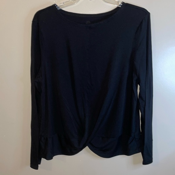 Torrid long sleeve active wear cropped top with twist front - Picture 2 of 5